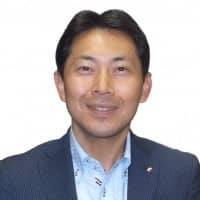 石田雄二氏