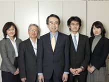 梅川公認会計士事務所メンバーの集合写真