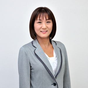 塚原和恵氏